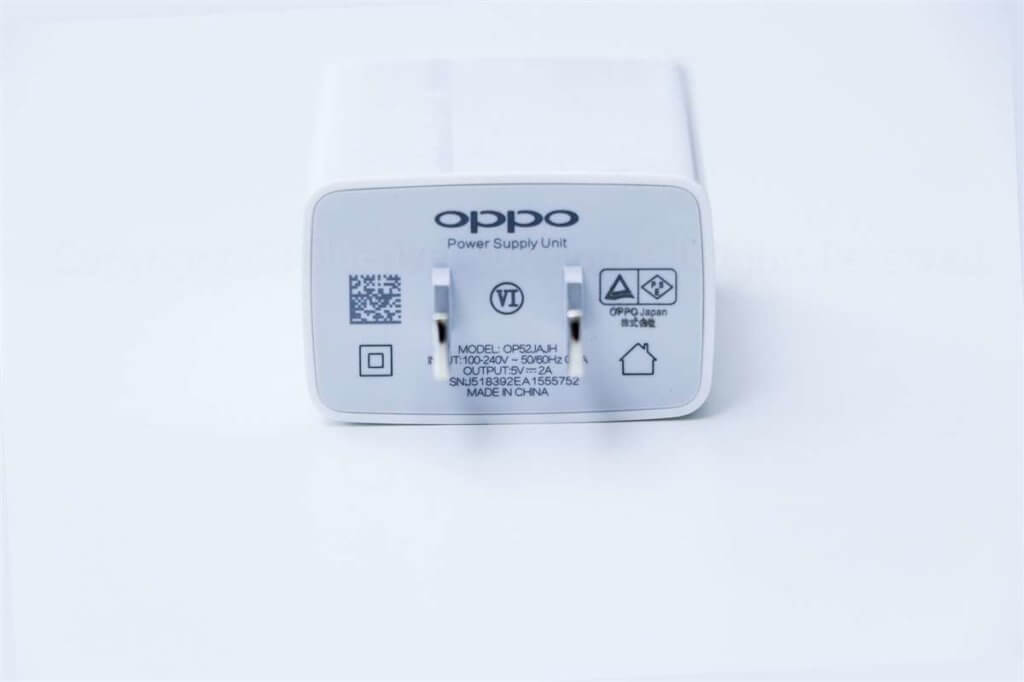OPPO R17neo充電器01
