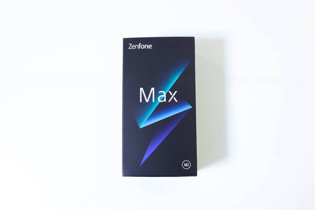 ZenFone Max M2パッケージ01