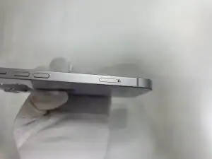au Certified iPhone 14 清掃後チェック8