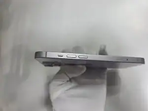au Certified iPhone 14 清掃後チェック9