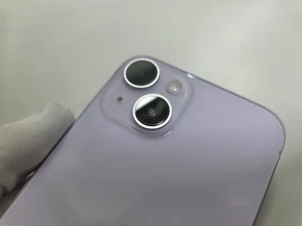 au Certified iPhone 14 カメラ部チェック1