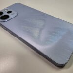 OPPO Reno15 A オーロラブルーのオーロラ感 全体像 逆側から