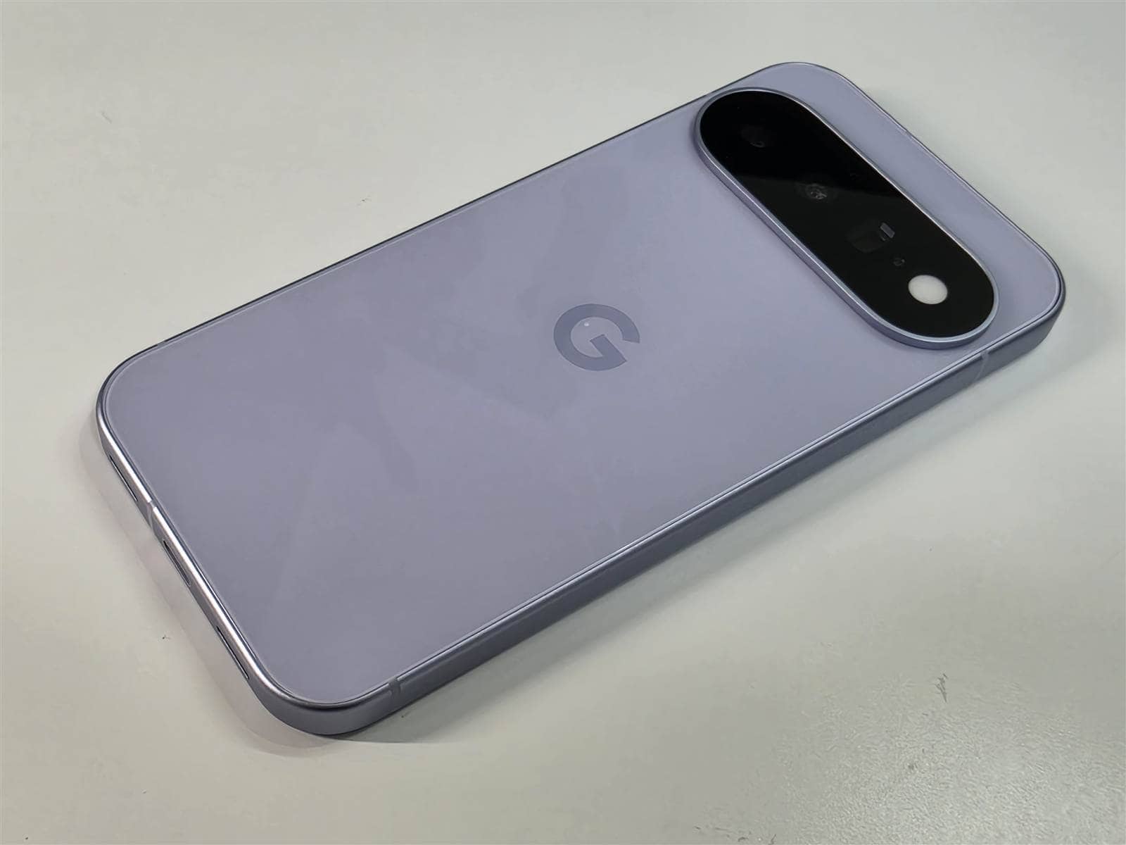 Pixel 11 背面 Frost カラー