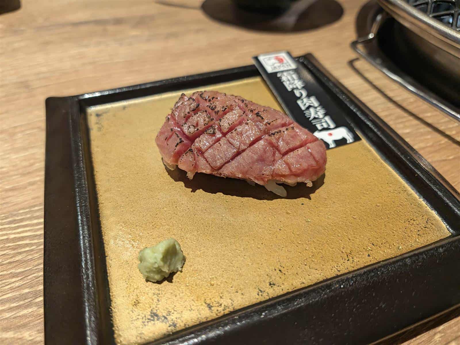 Pixel 11 カメラ作例 炙り肉寿司 クローズアップ マクロフォーカス